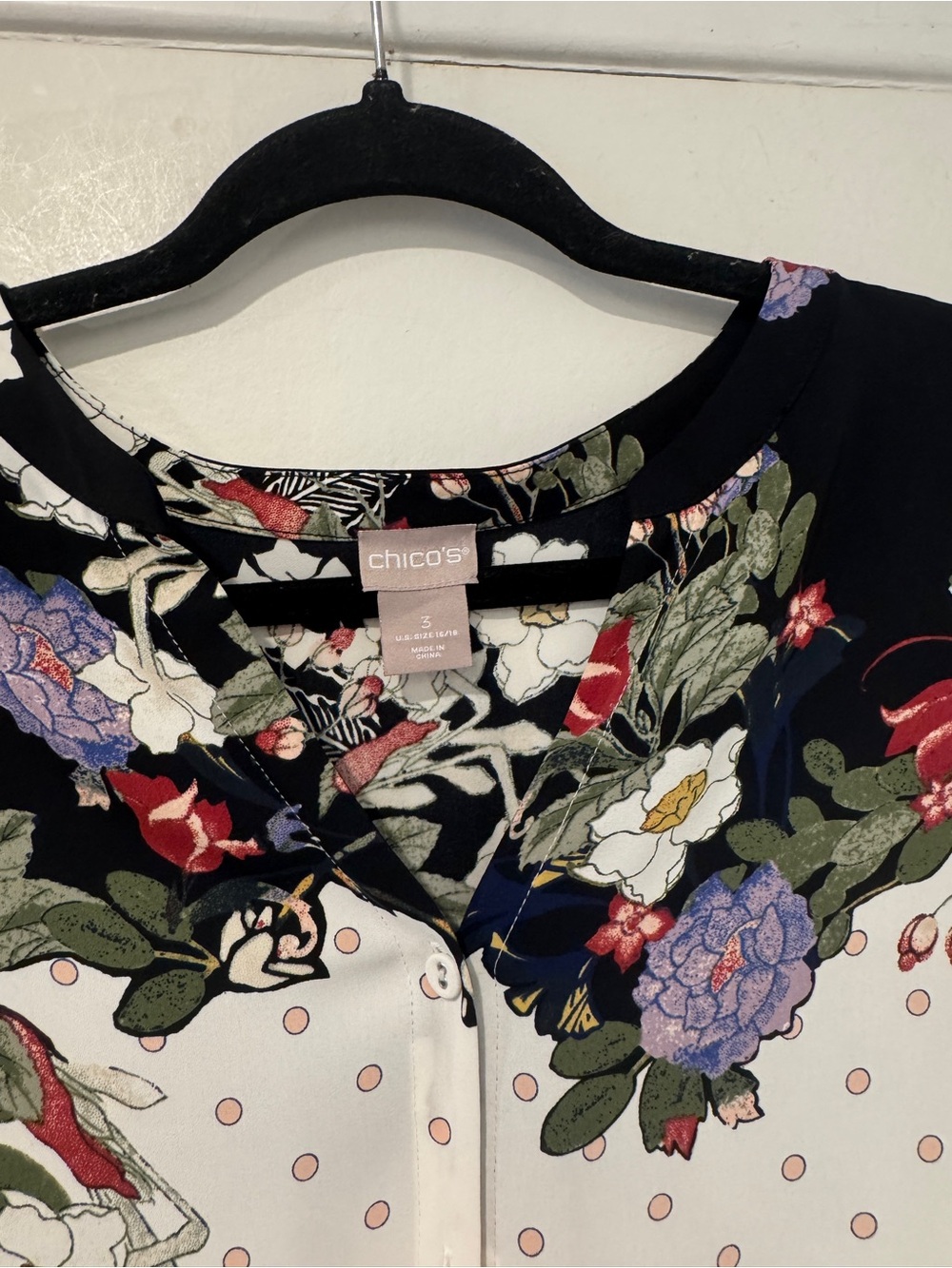 EUC Chico’s Floral Print Button Front Blouse - Picture 3 of 5